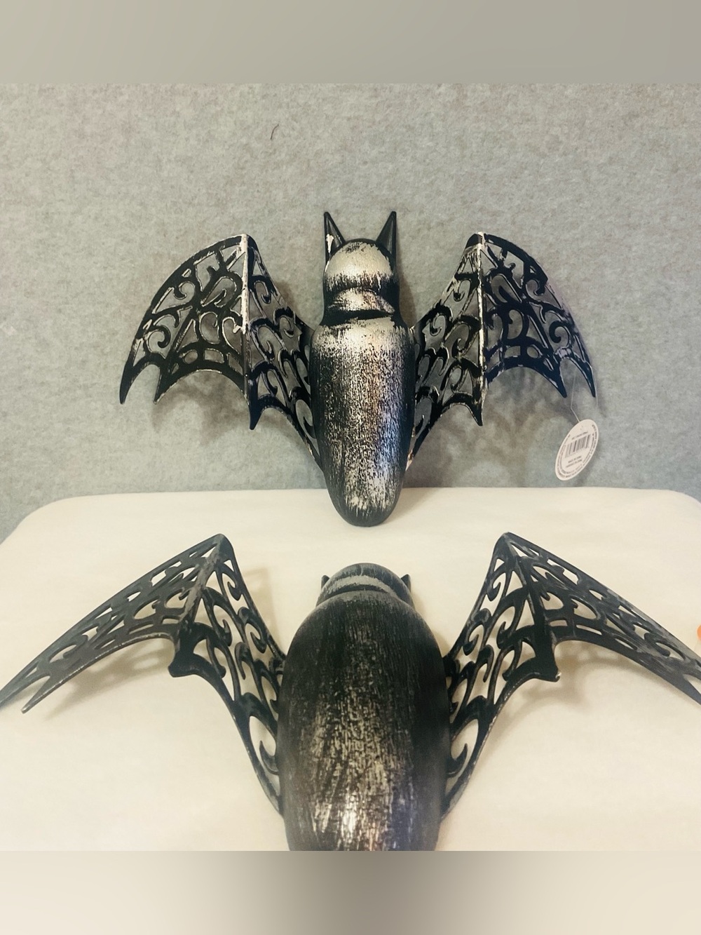 Gothic Distressed Bat wall decor/ Halloween hanging 14inx9in set of 2